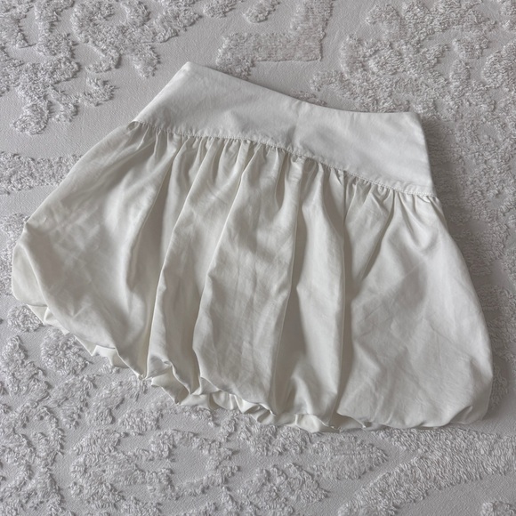 AQUA Women’s Bubble Mini Skirt in White - Picture 7 of 10